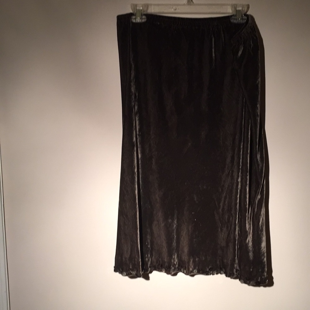 Knee length faux velvet skirt with beading